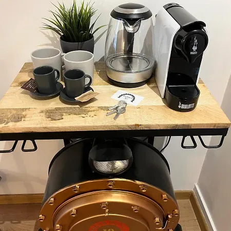 Domus Avi - Guest house 4*